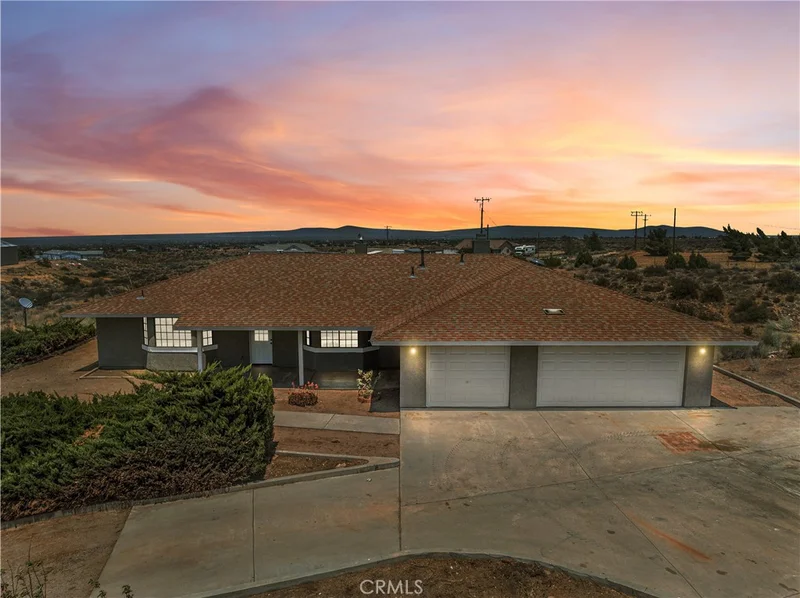 5620 Ailanthus Street, Phelan, CA 92371