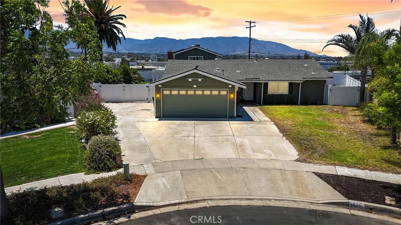 514 San Jacinto Circle, Corona, CA 92879