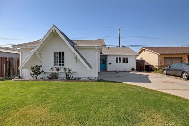 1139 W 213th Street, Torrance, CA 90502