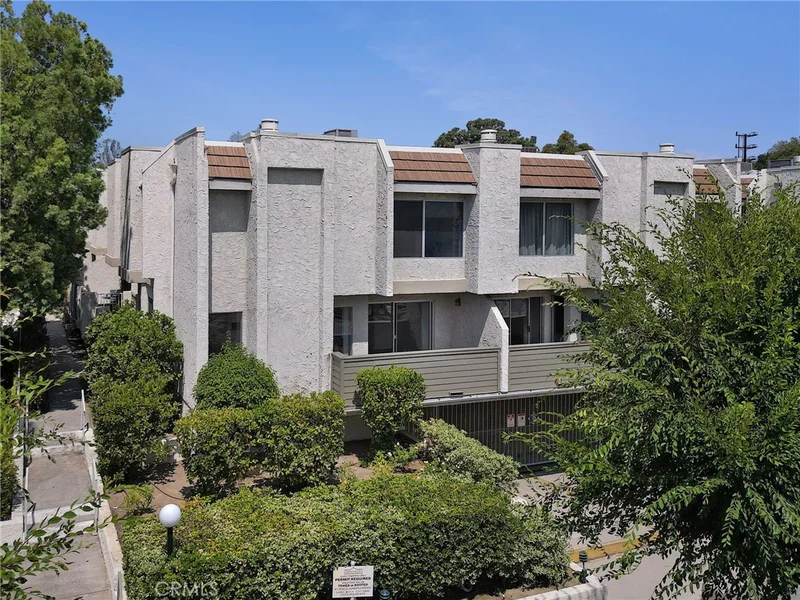 11818 Moorpark Street X, Studio City, CA 91604