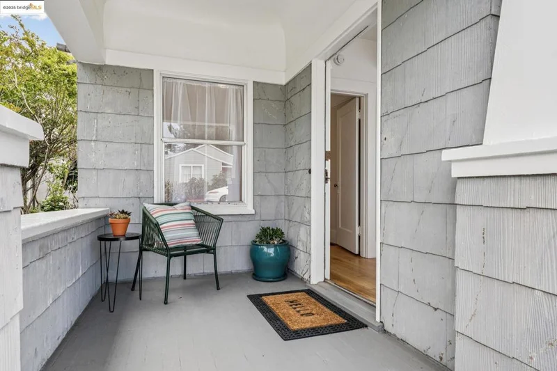 622 38th St, Richmond, CA 94805