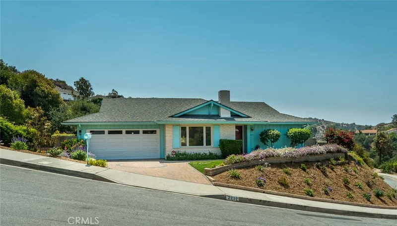 2251 El Arbolita Drive, Glendale, CA 91208