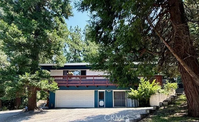 22781 Ponderosa Drive, Crestline, CA 92325