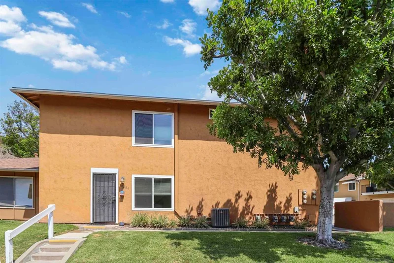 10444 Caminito Rimini, San Diego, CA 92129