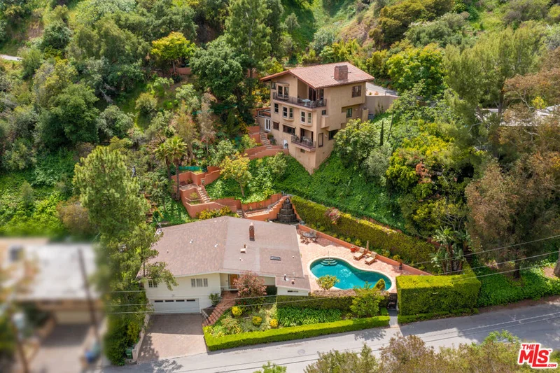 10160 Cielo Drive, Beverly Hills, CA 90210