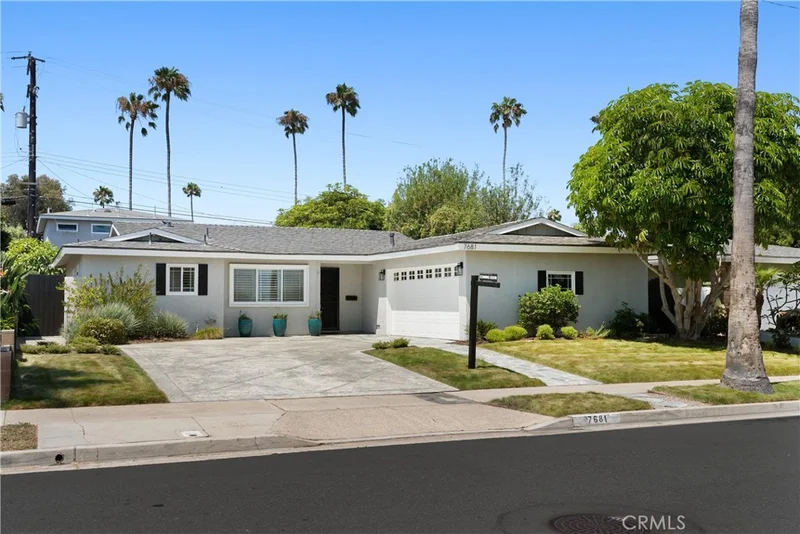 7681 Quebec Drive, Huntington Beach, CA 92648
