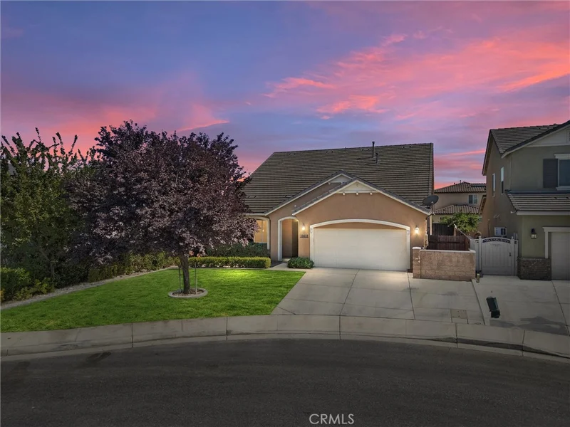 10413 Sirretta Peak Place, Bakersfield, CA 93311