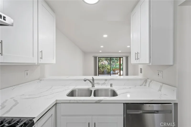 26 Tangelo, Irvine, CA 92618
