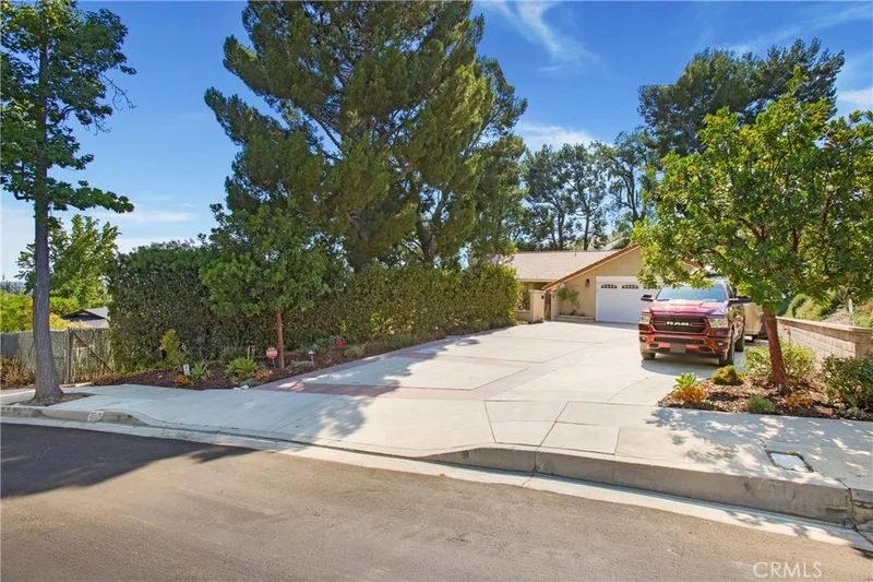 2541 E Denise Avenue, Orange, CA 92867