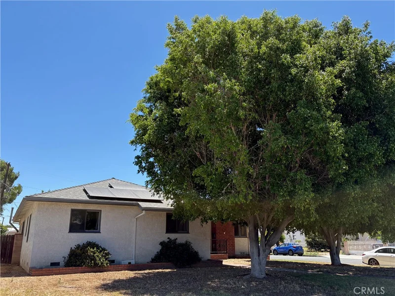 10330 Columbus Avenue, San Fernando, CA 91345