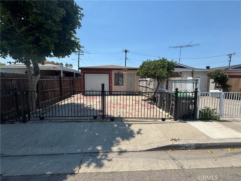 22429 Ibex Avenue, Hawaiian Gardens, CA 90716