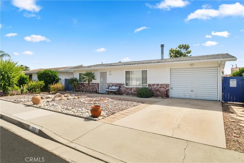 880 S Ramona Street, Hemet, CA 92543