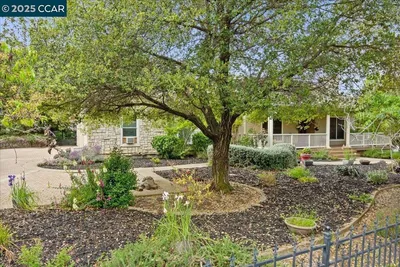 1101 North Gate Road photo 2