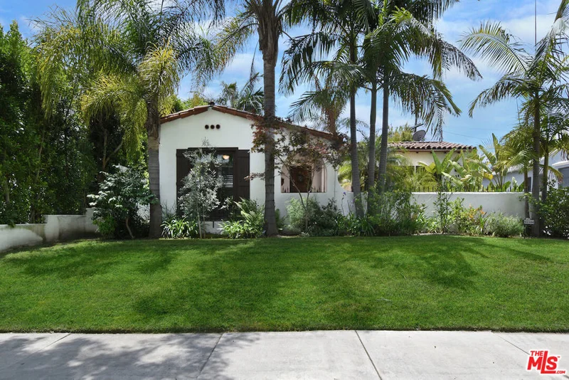 10344 Woodbridge Street, Toluca Lake, CA 91602