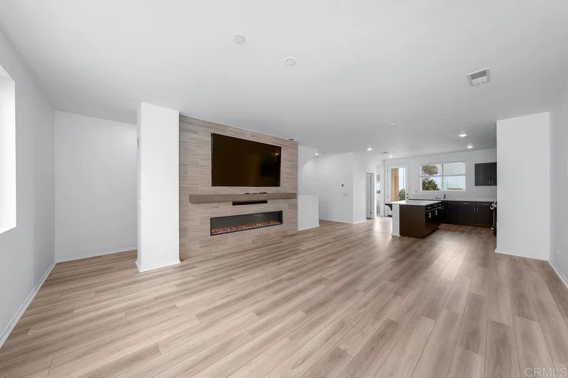 5232 Beachfront Cove St 81, San Diego, CA 92154