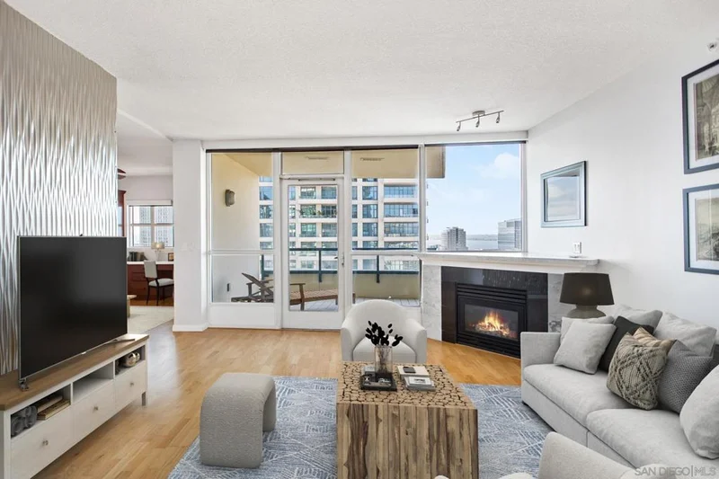 555 Front St 1904, San Diego, CA 92101
