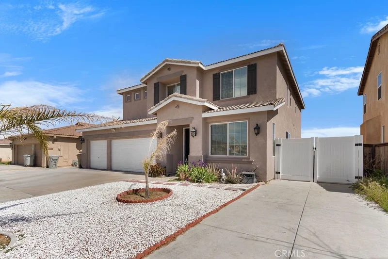 8669 Stonecreek Drive, Hesperia, CA 92344