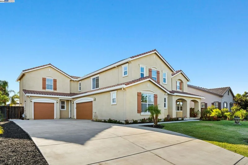 2255 Sugarloaf Ct, Brentwood, CA 94513