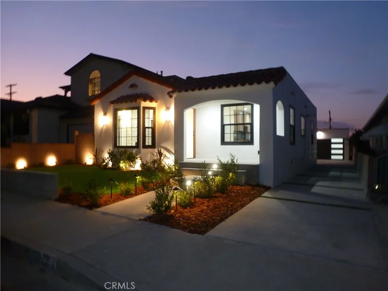 1242 W Summerland Avenue, San Pedro, CA 90732