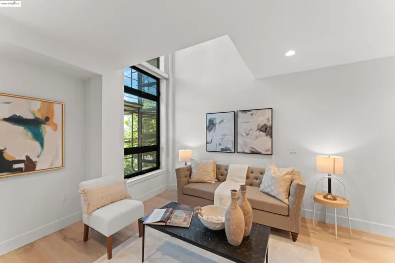 2747 San Pablo Avenue 217, Berkeley, CA 94702