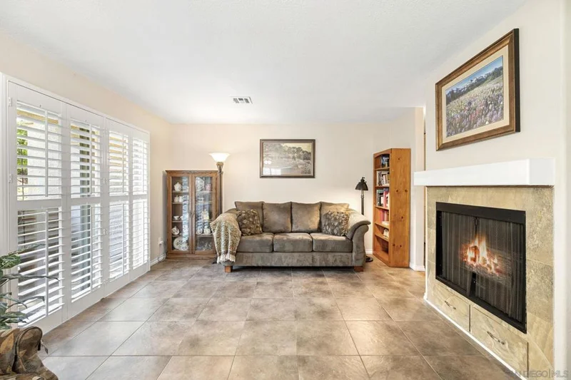 10309 Azuaga St 37, San Diego, CA 92129