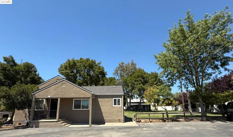 9729 Orr Rd, Galt, CA 95632