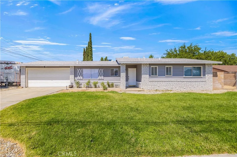 42707 52nd Street W, Lancaster, CA 93536
