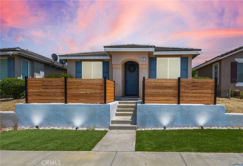 515 Palm Avenue, San Jacinto, CA 92582