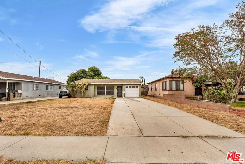 8753 Vans Street, Paramount, CA 90723