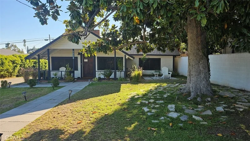 1175 N Mentor Avenue, Pasadena, CA 91104