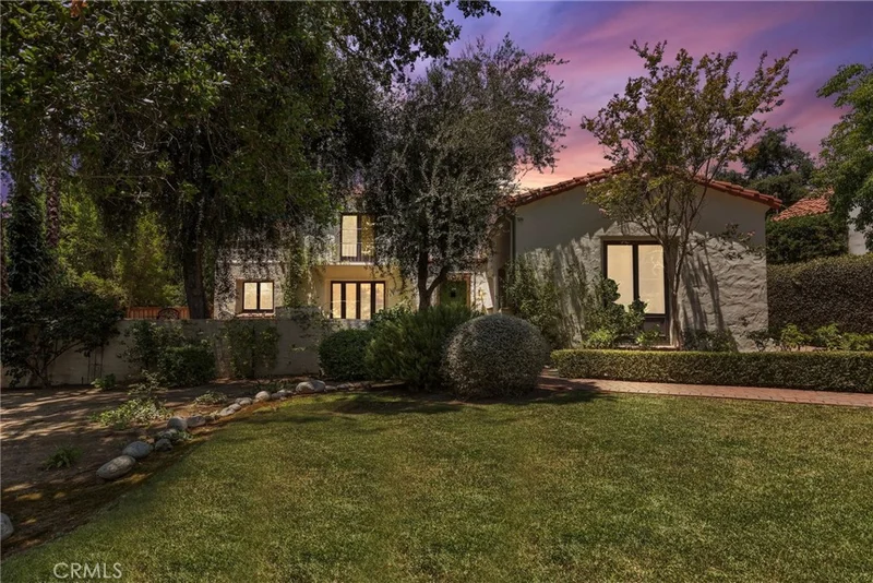 2297 Midlothian Drive, Altadena, CA 91001
