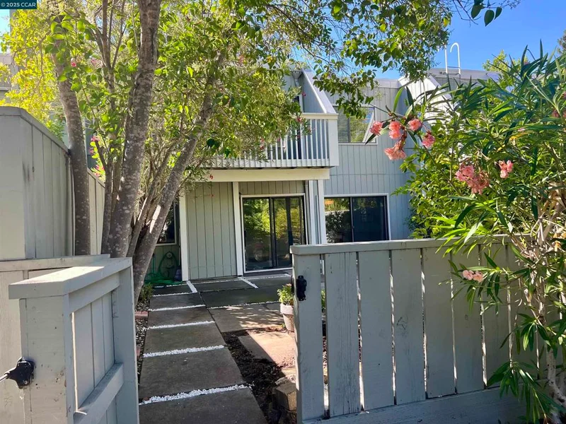 5239 Riverdale Ct., Pleasanton, CA 94588
