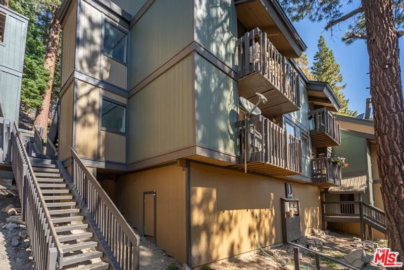 1629 Majestic Pines Drive 23