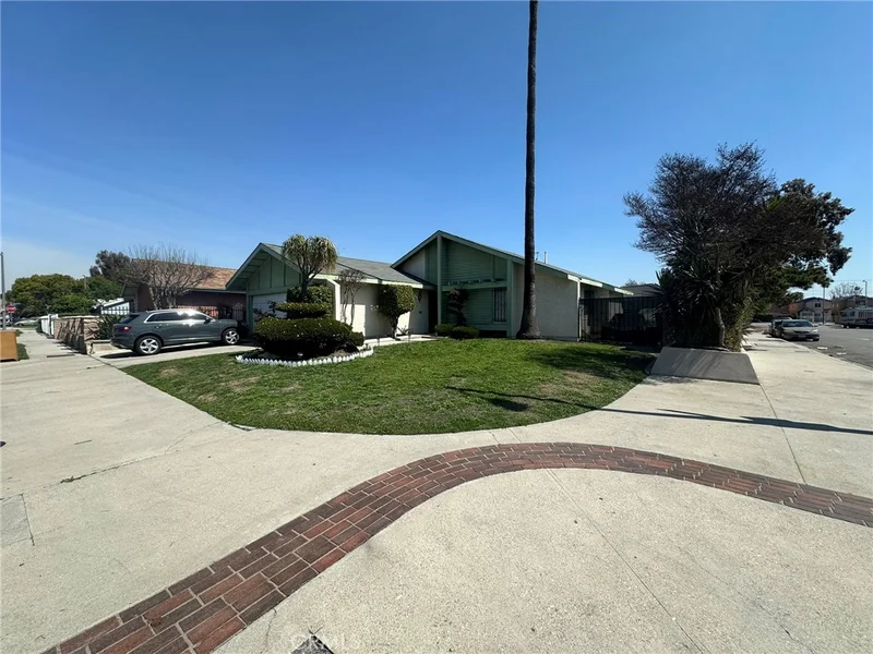 10372 Kimberly Street, Los Angeles, CA 90002