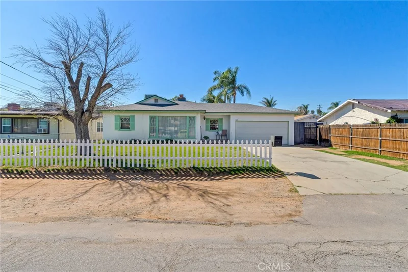 5084 Jones Avenue, Riverside, CA 92505