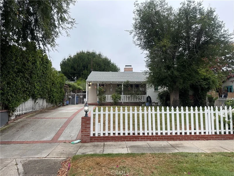 4309 Saint Clair Avenue, Studio City, CA 91604