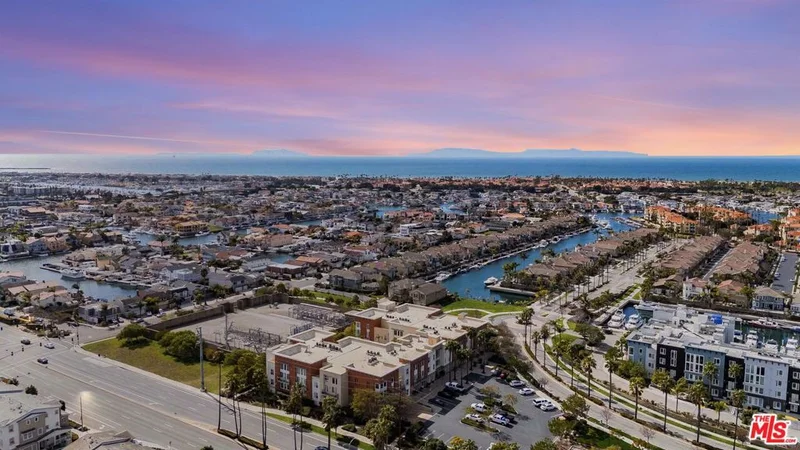 1901 S Victoria Avenue 112, Oxnard, CA 93035