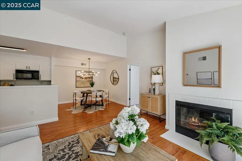 115 Reflections Dr 27, San Ramon, CA 94583