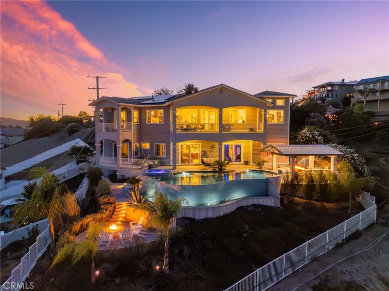 22941 San Joaquin Drive E, Canyon Lake, CA 92587