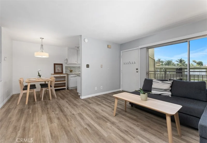 2266 Grand Avenue 37, San Diego, CA 92109