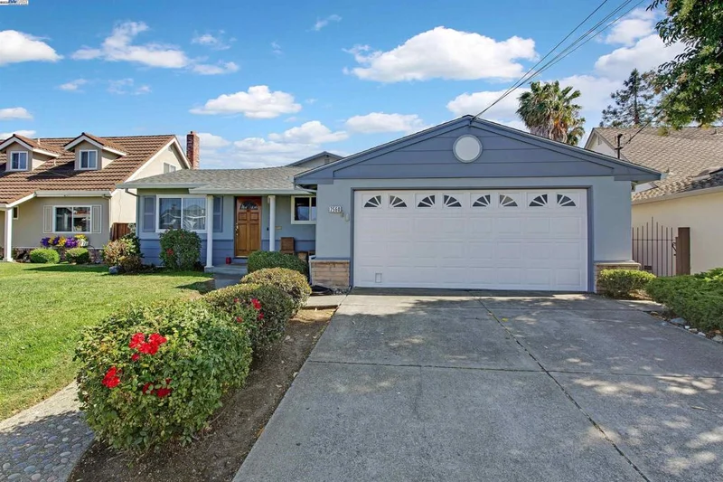 2560 Phelan Avenue, Hayward, CA 94545