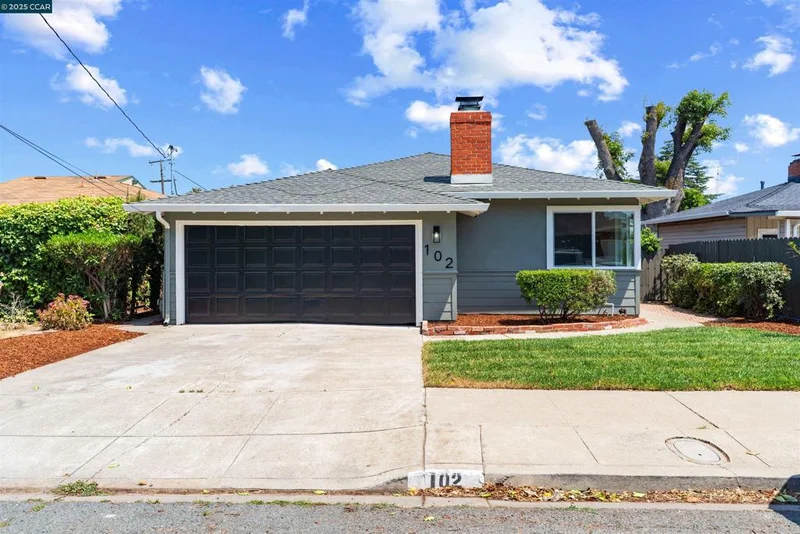 102 W 15th St, Antioch, CA 94509
