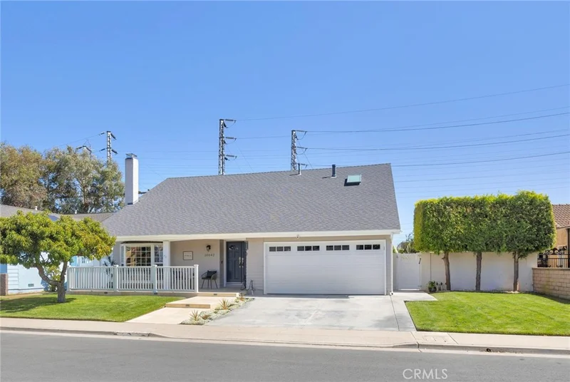 10042 Spar Circle, Huntington Beach, CA 92646