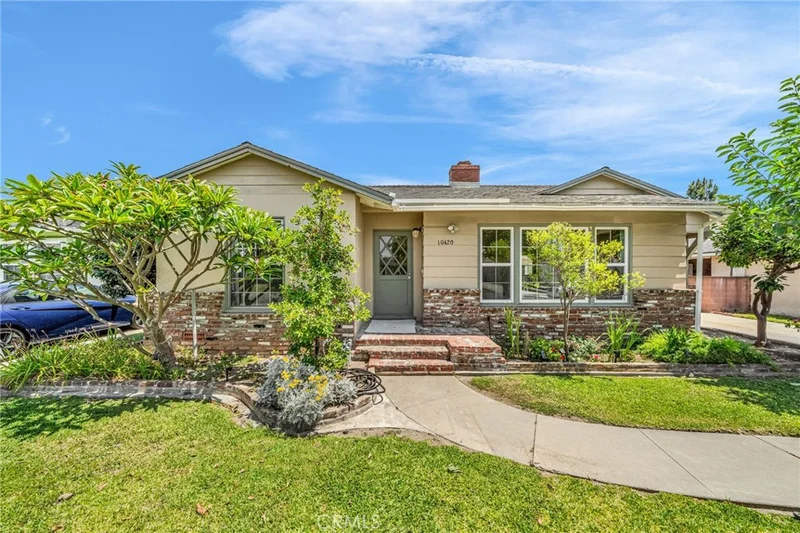 10420 Samoline Avenue, Downey, CA 90241