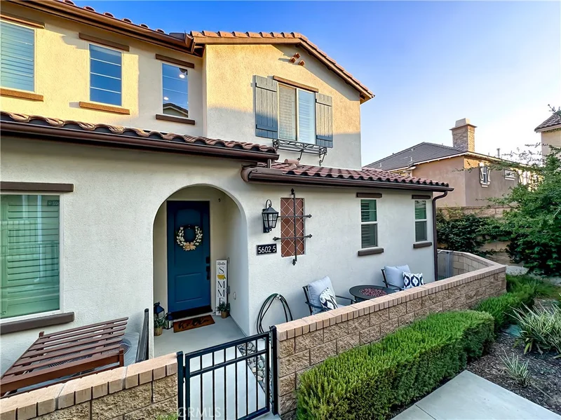 5602 Kate Way 5, Fontana, CA 92336