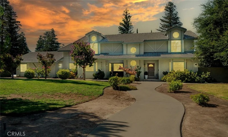 41268 Adobe Way, Madera, CA 93636