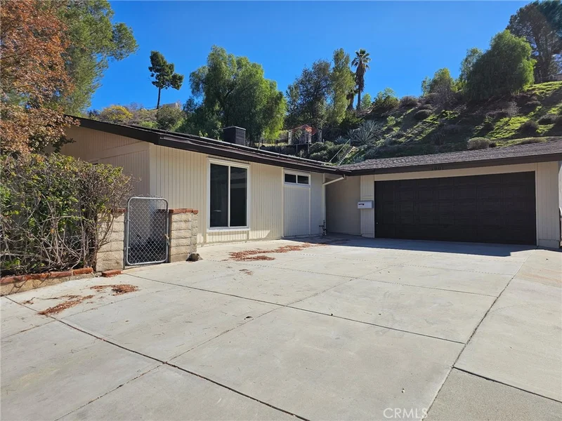 18816 Darter Drive, Canyon Country, CA 91351