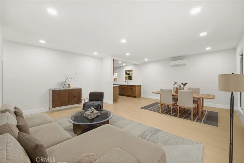2529 W Glenhaven Avenue, Anaheim, CA 92801