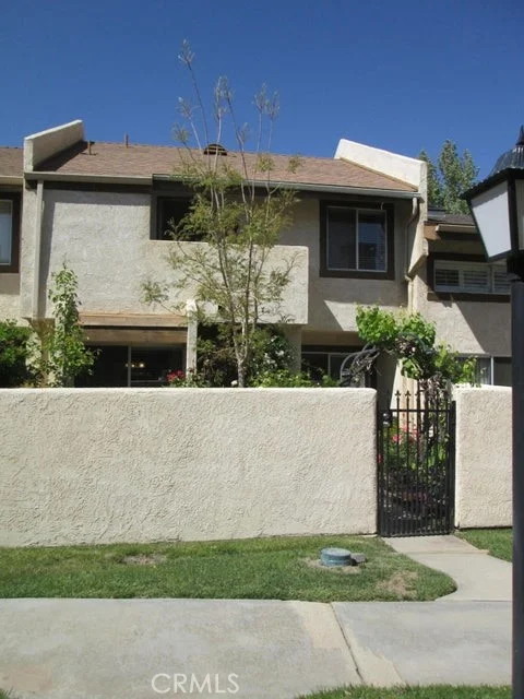 1842 E Avenue J2 Avenue E 5, Lancaster, CA 93535
