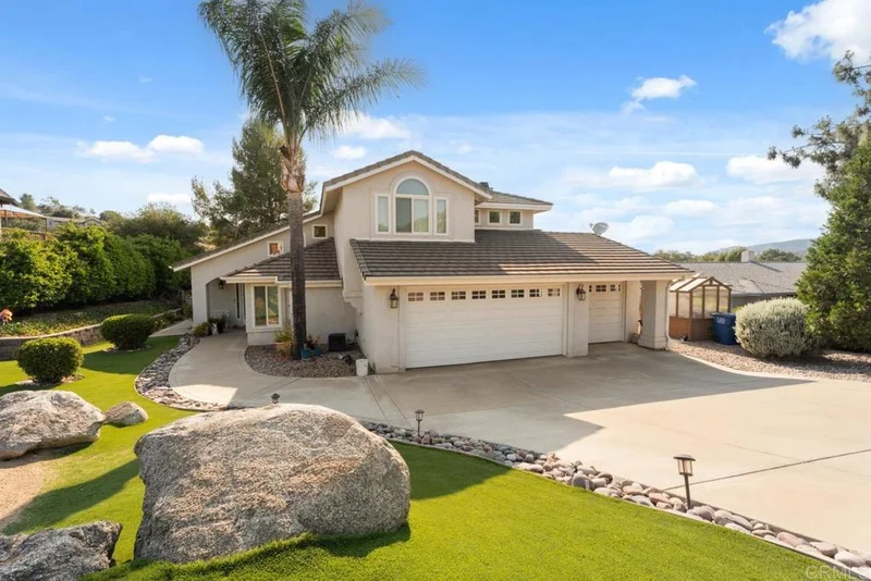 25250 Hereford Drive, Ramona, CA 92065